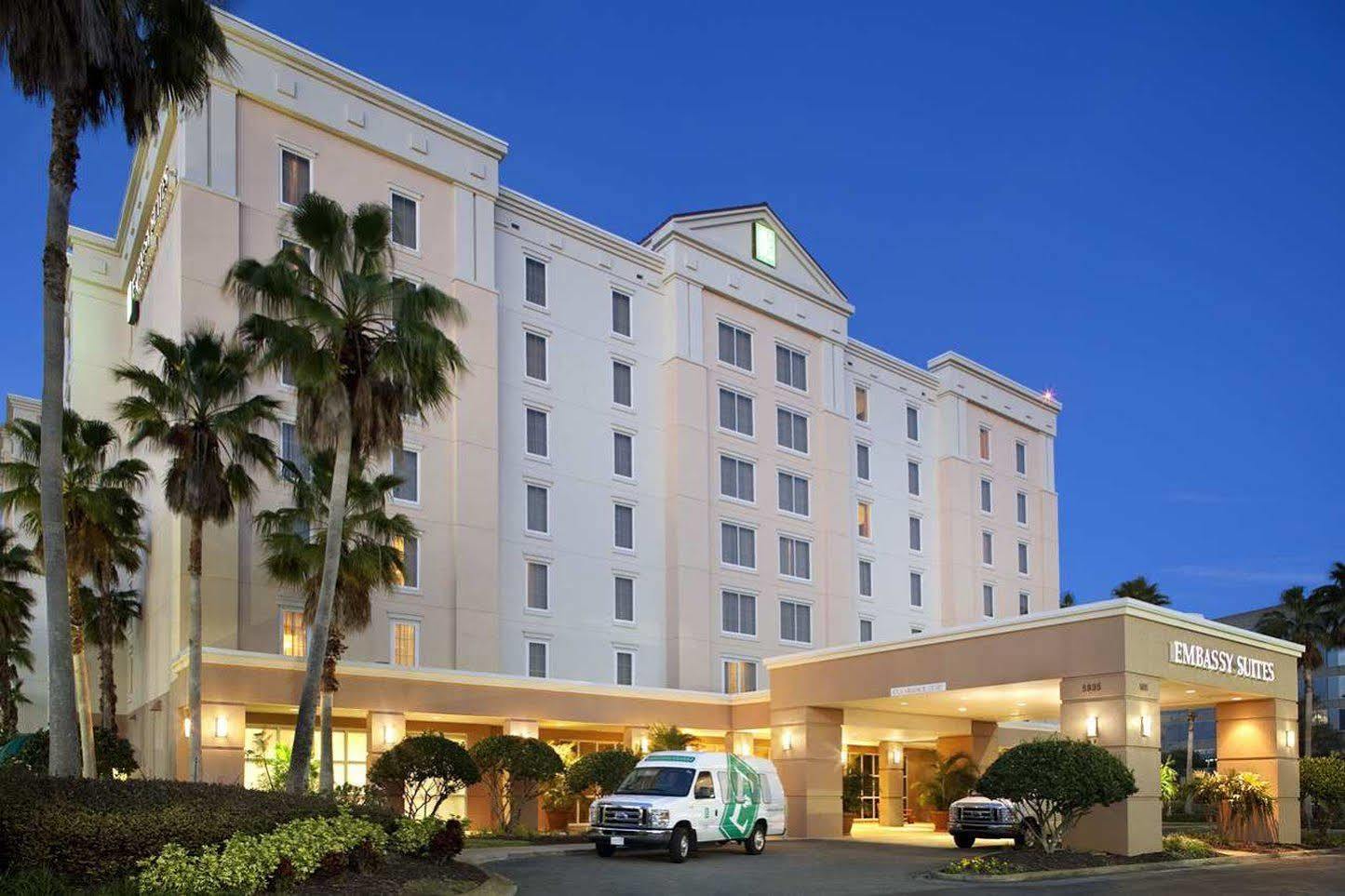 Embassy Suites By Hilton Orlando Airport Exterior photo
